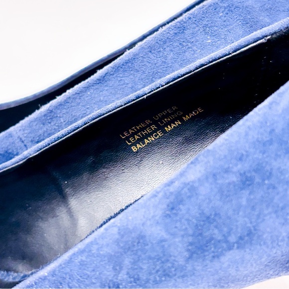 LE CHÂTEAU Navy suede high heels shoes - Picture 5 of 8